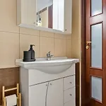 Guest - 13 Бухарест