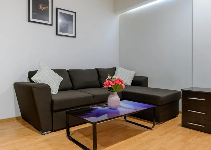 Guest - 13 * Bucarest