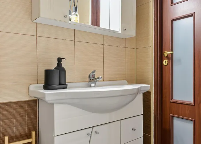 Guest - 13 Bucharest